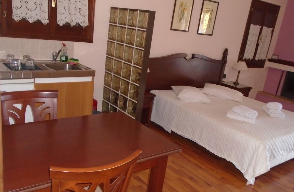 Hotel Aglaida Apartments Tsagaráda Eksteriør bilde